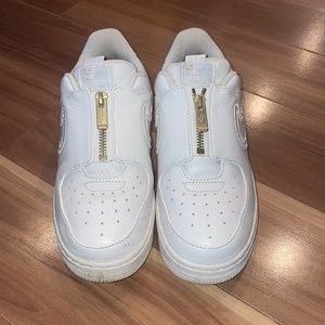 Nike Air Force 1 LXX zip